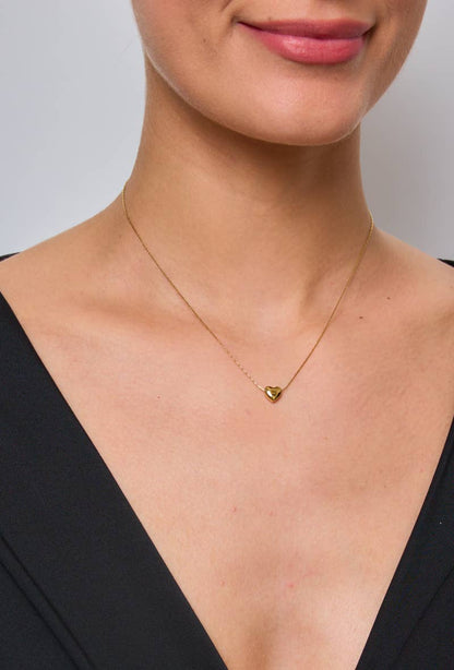 Collier fin avec cœur en acier inoxydable