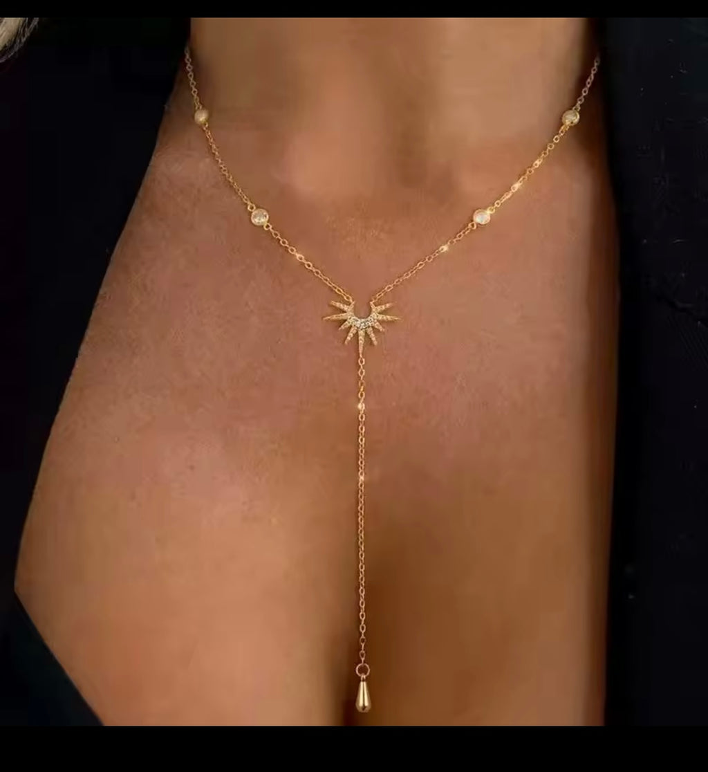 Collier pendentif en forme de