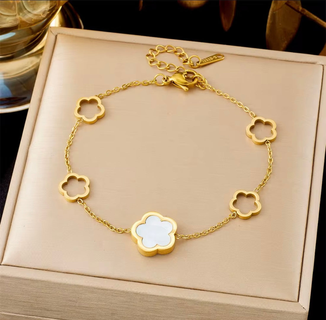 BRACELET CLOVER