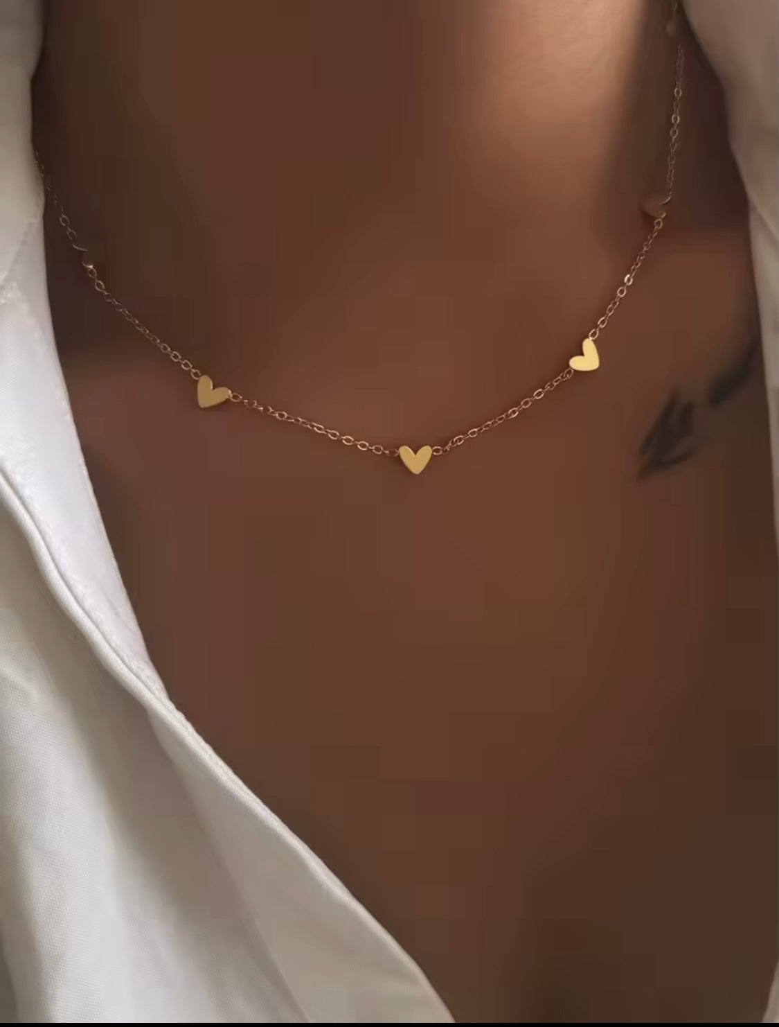 Collier minimaliste à breloques