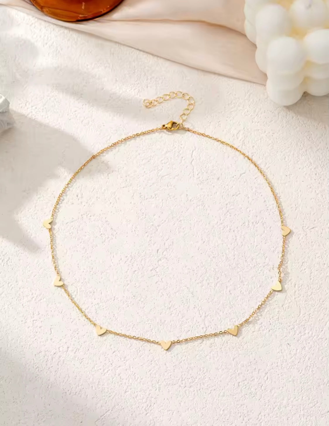 Collier minimaliste à breloques