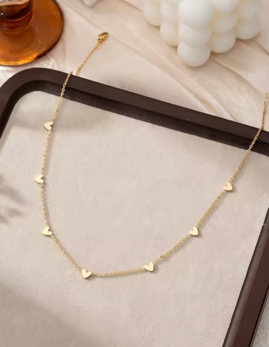 Collier minimaliste à breloques